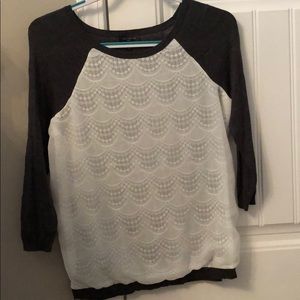 Super cute sweater!